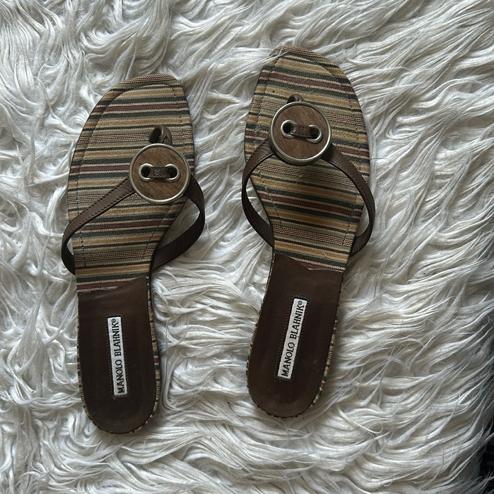 Manolo Blahink Flip Flops- Size 39 1/2 (Size 9 US)